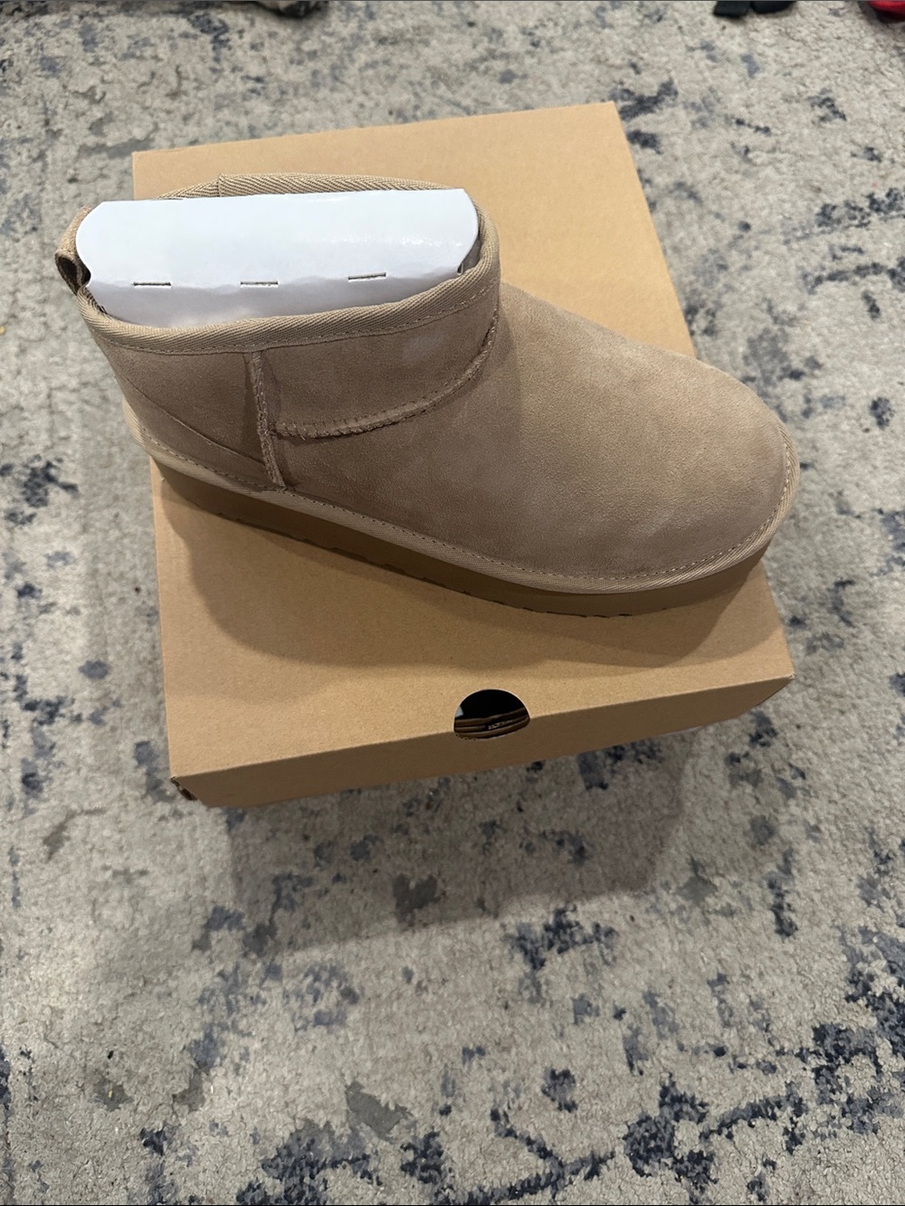 Ugg kids classic ultra mini platform